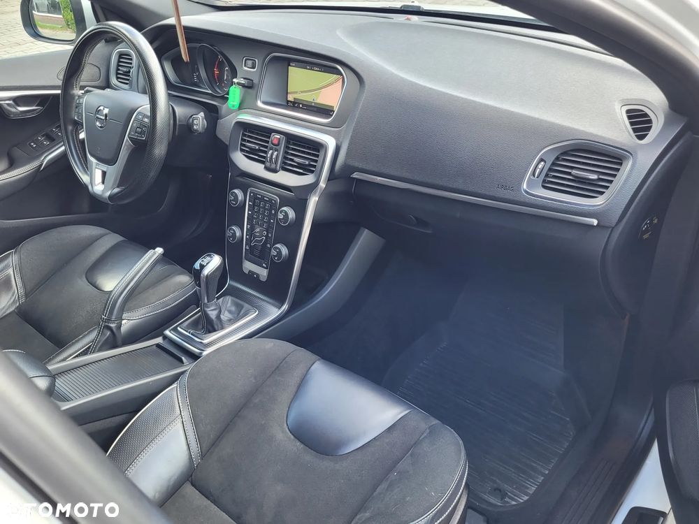 Volvo V40 D2 RDesign - 30