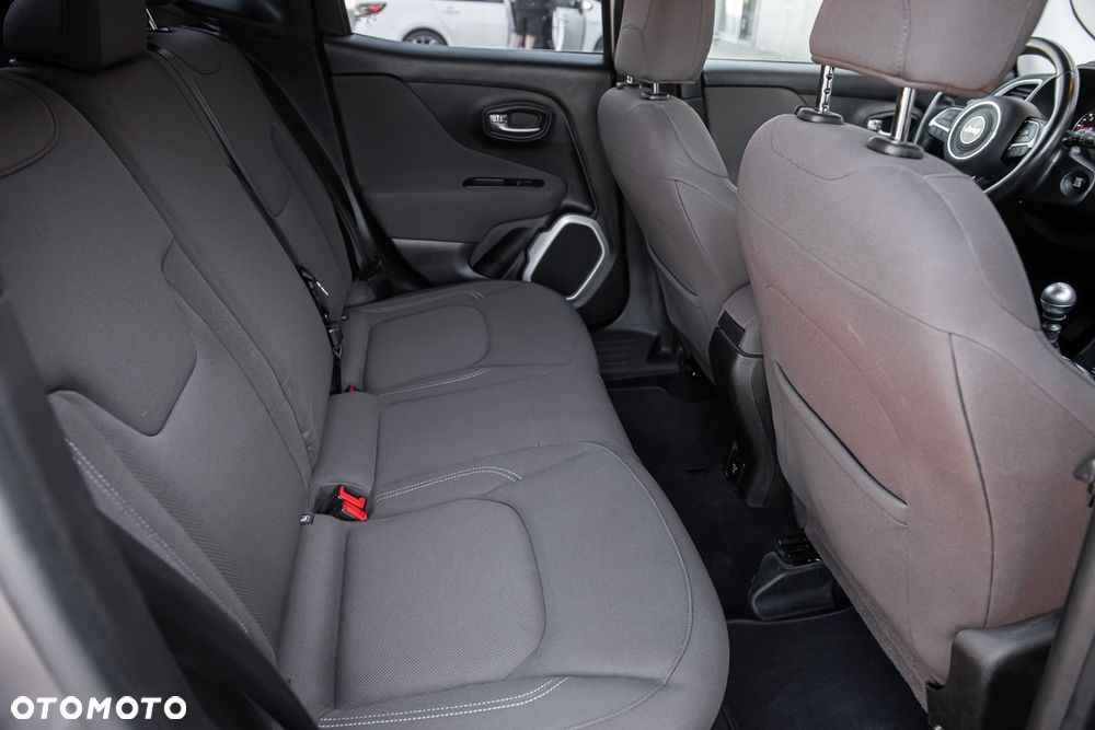 Jeep Renegade - 30