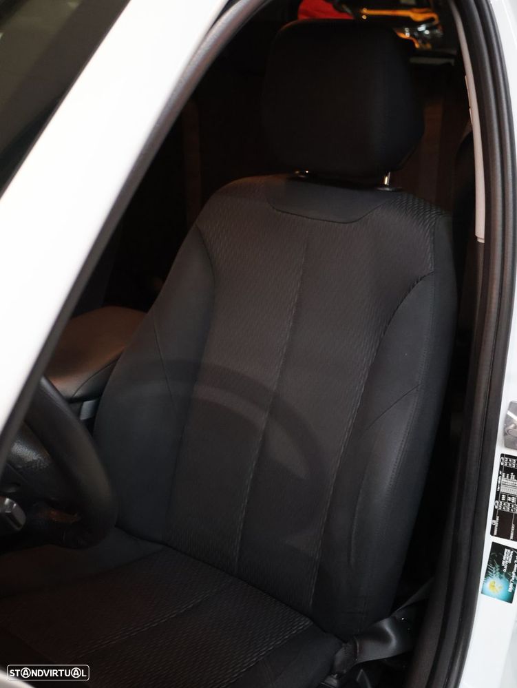 BMW 116 d EDynamics Line Urban - 7