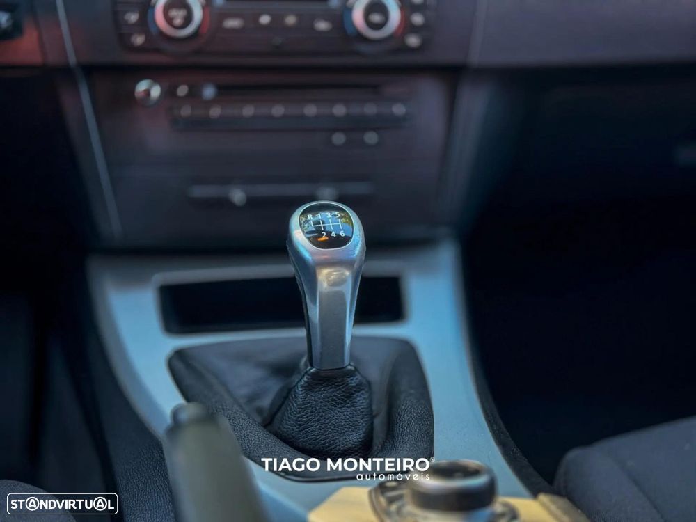 BMW 320 - 24