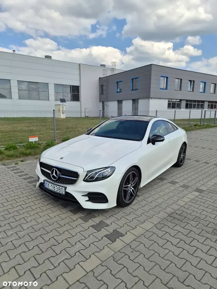 Mercedes-Benz Klasa E 200 9G-TRONIC - 26