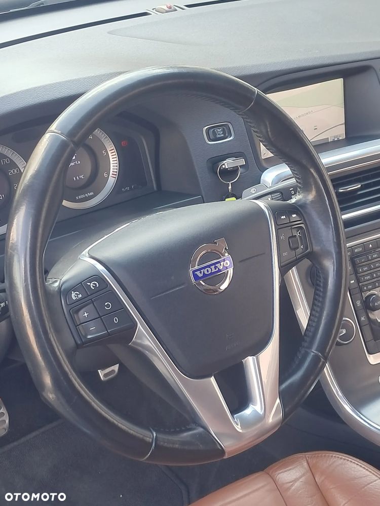 Volvo S60 D3 Summum - 30