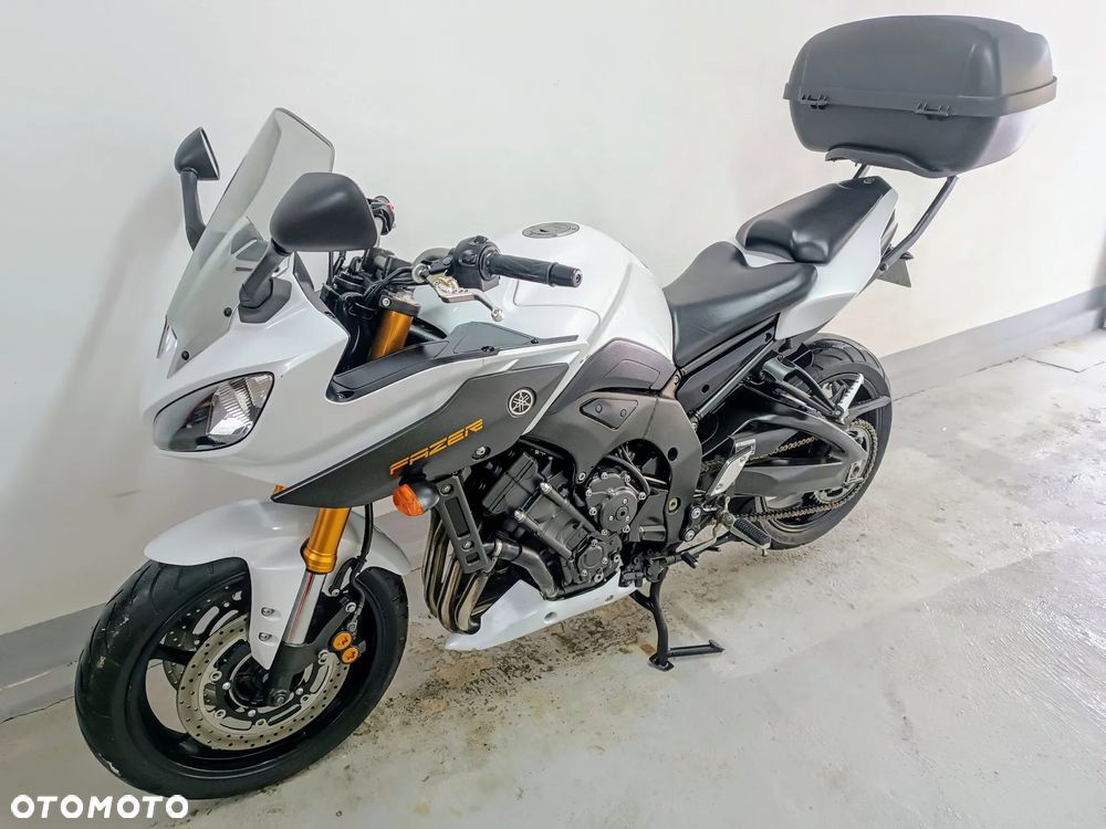 Yamaha FZ8 - 8