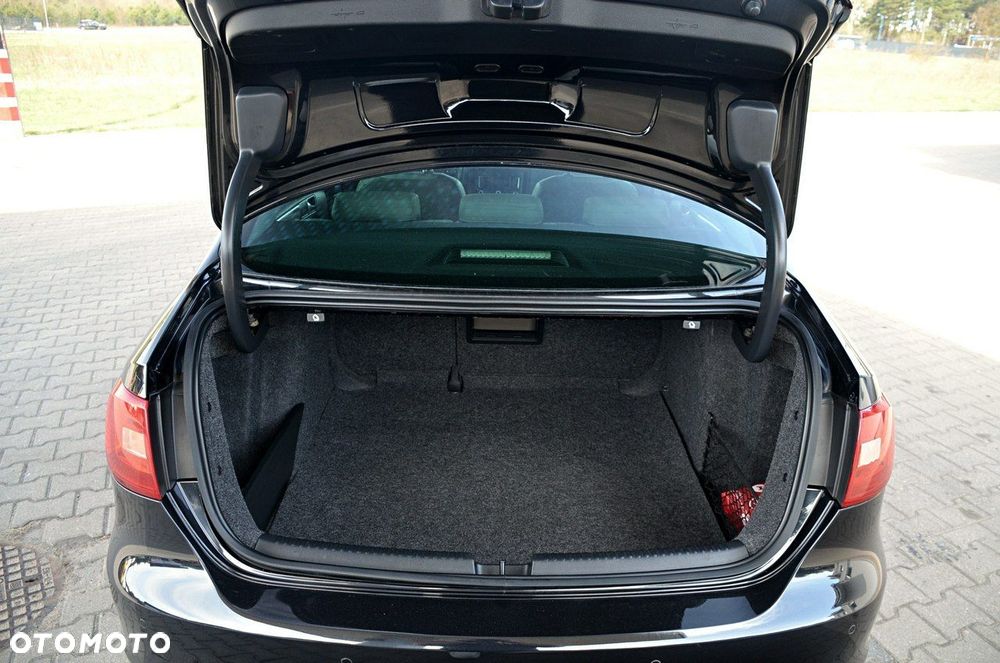 Volkswagen Jetta - 25