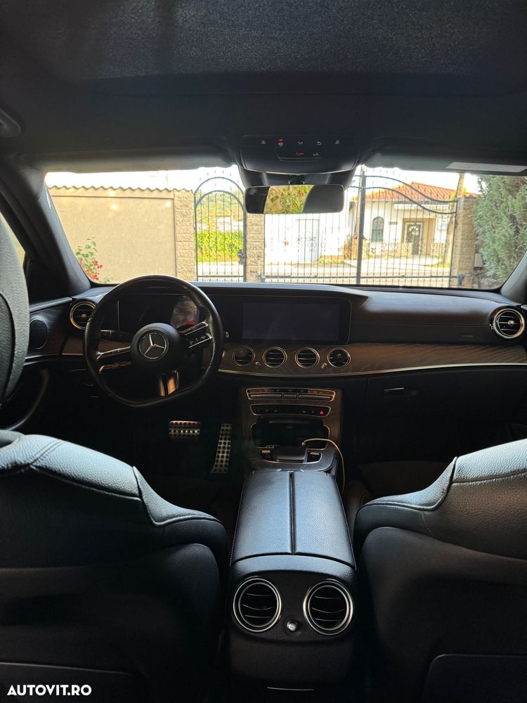 Mercedes-Benz E 300 9G-TRONIC Night Edition - 6