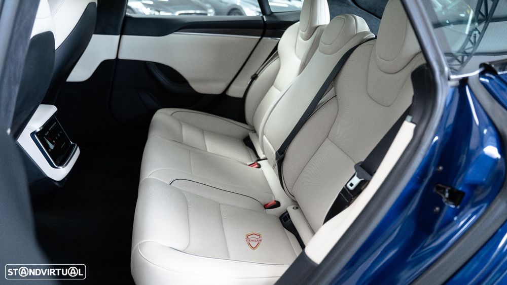 Tesla Model S Plaid AWD - 44