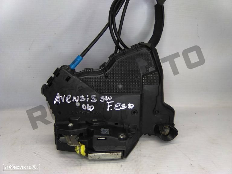 Fechadura Porta Frente Esquerda  Toyota Avensis Iii Sw (t27) [2 - 1