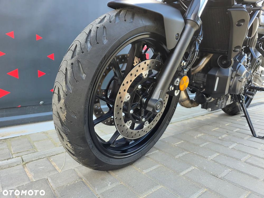 Yamaha MT - 18