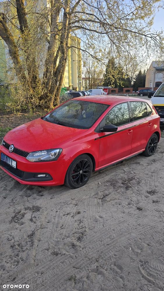 Volkswagen Polo - 1