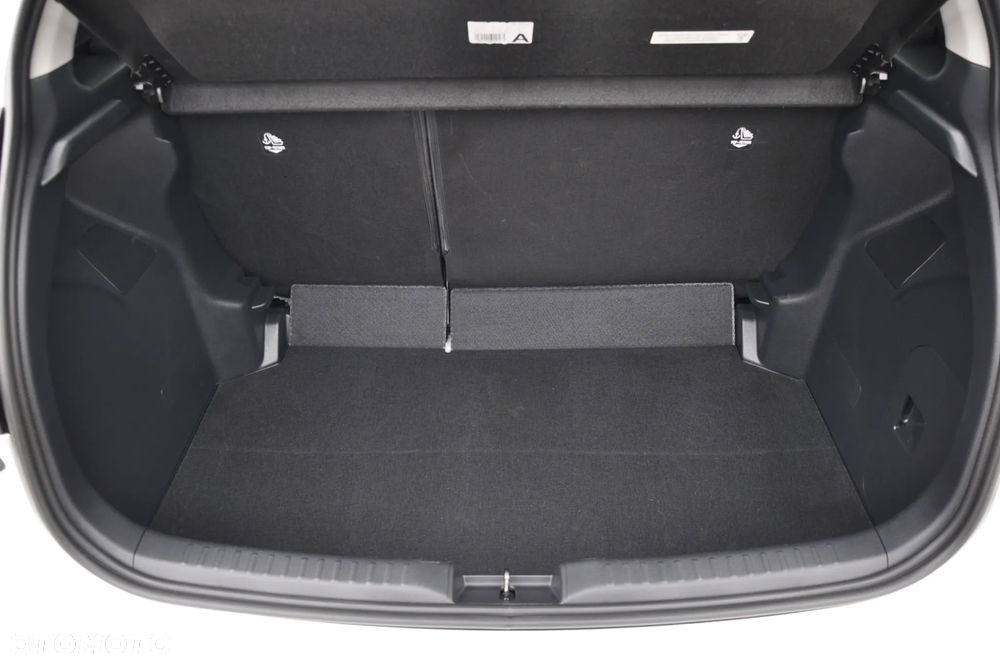 Toyota Yaris Hybrid 1.5 Comfort - 39
