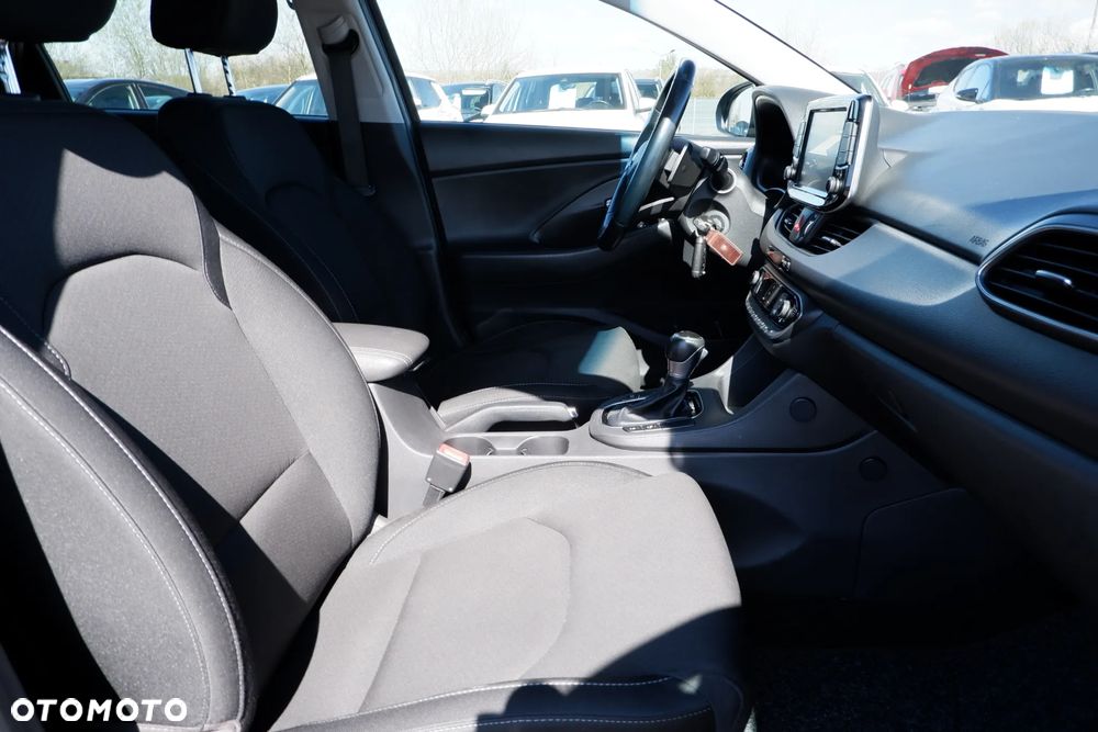 Hyundai i30 1.6 CRDI DCT Trend - 9