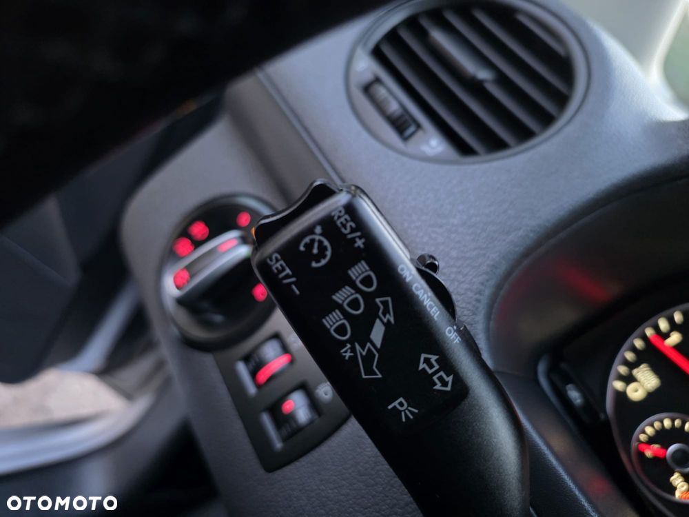 Volkswagen Caddy Maxi Comfortline 4Motion - 27