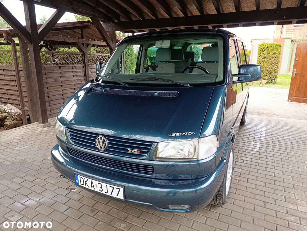Volkswagen Multivan - 2