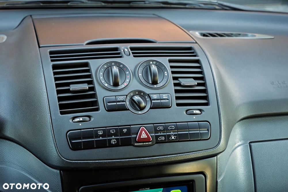 Mercedes-Benz Viano 3.5 lang Automatik Fun Activity - 32