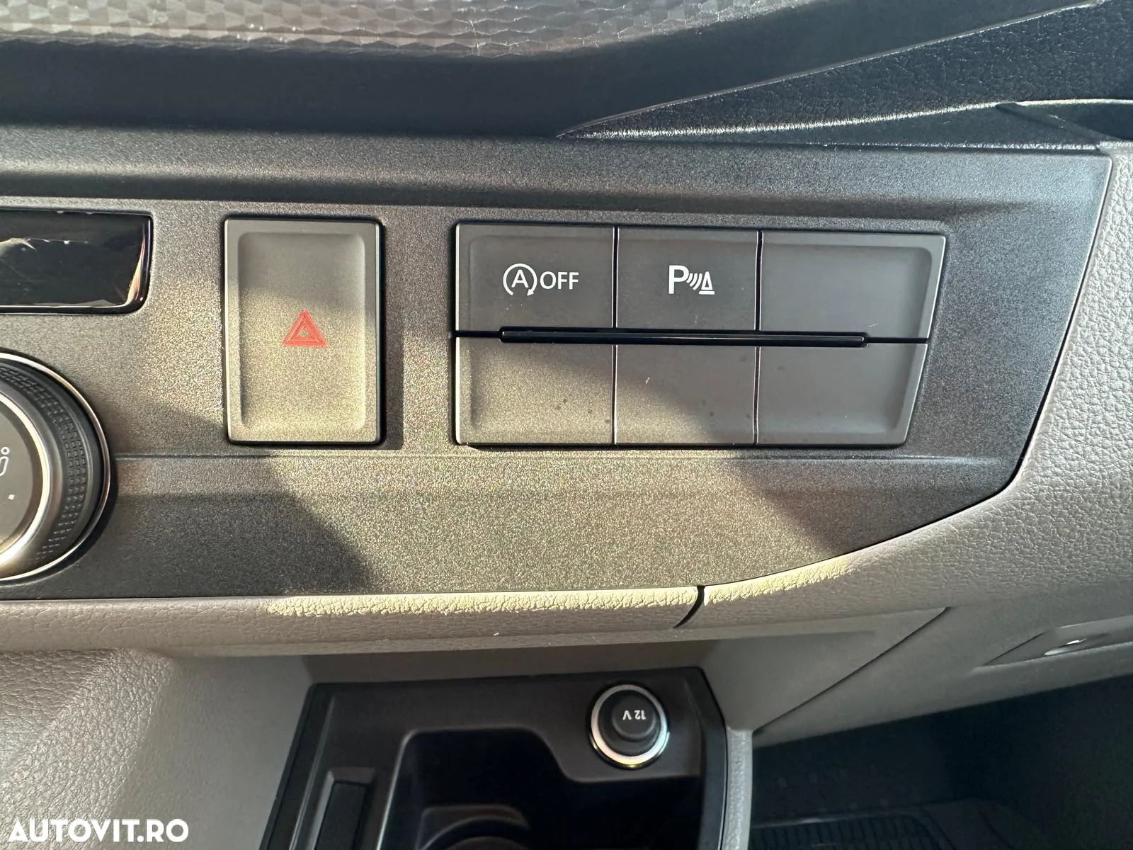 Volkswagen Transporter Sasiu CD T6.1 2.0 TDI 81 kW LR - 15