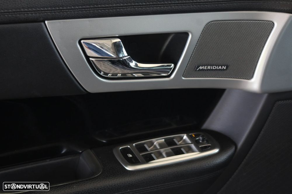 Jaguar XF Sportbrake 2.2 D R-Sport - 25