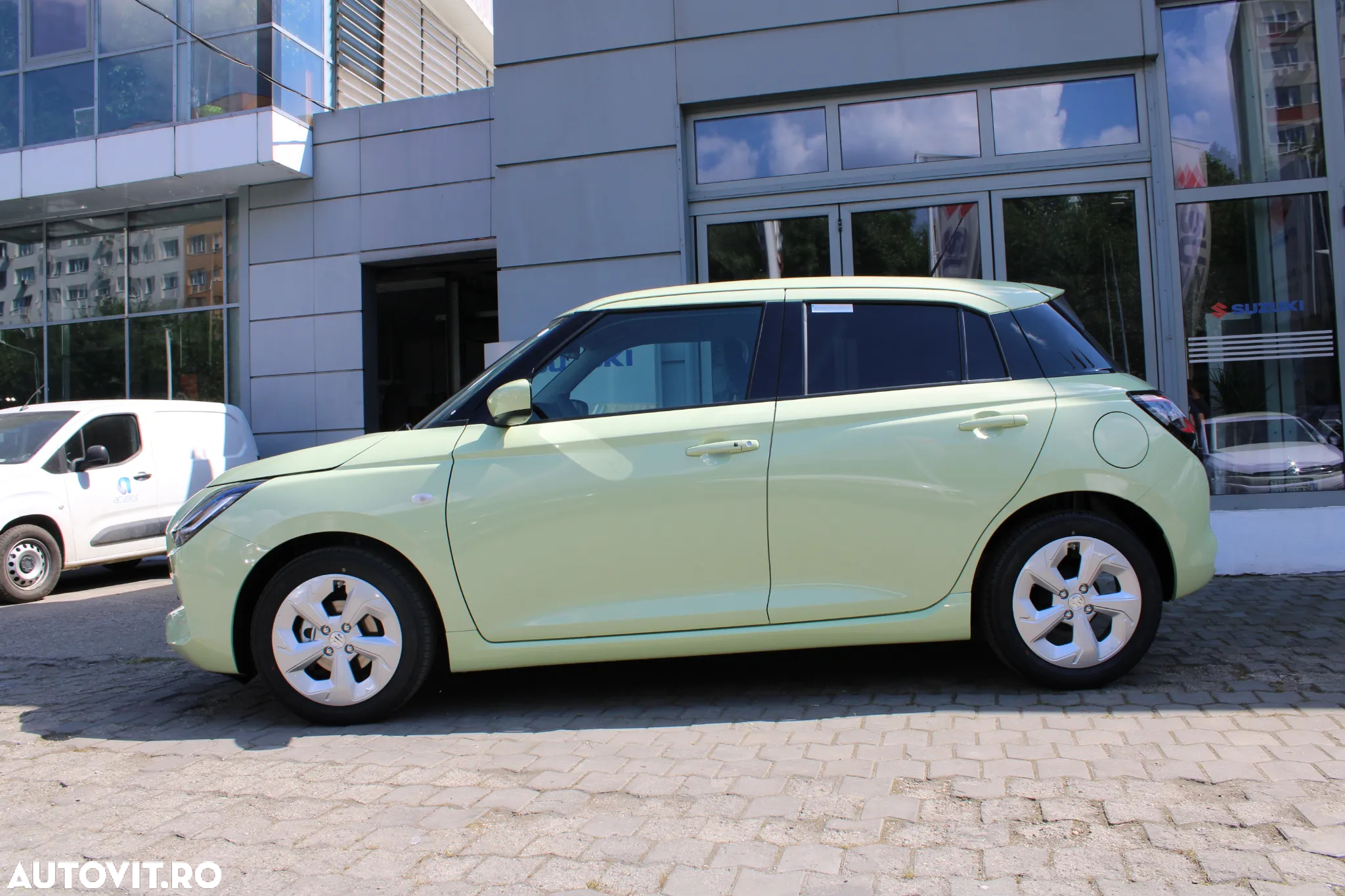 Suzuki Swift - 4