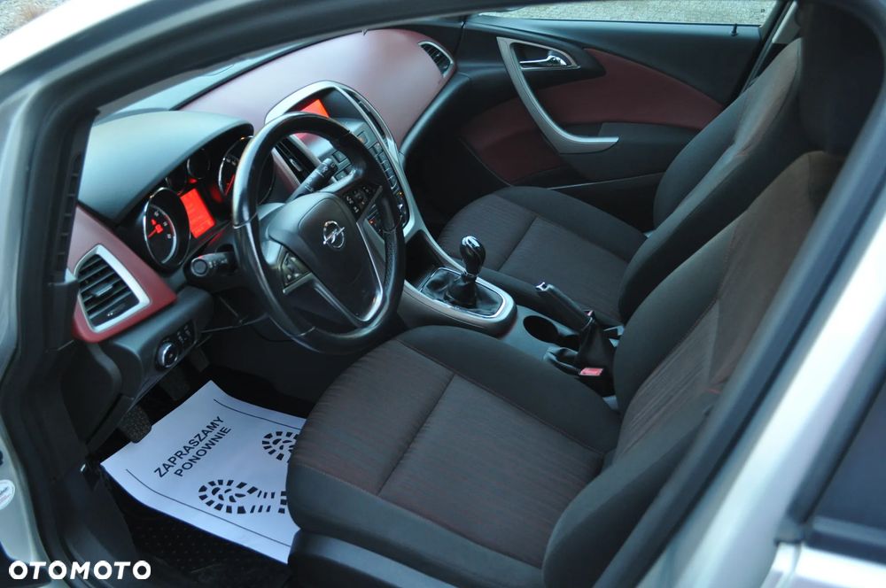 Opel Astra 1.6 Cosmo - 17