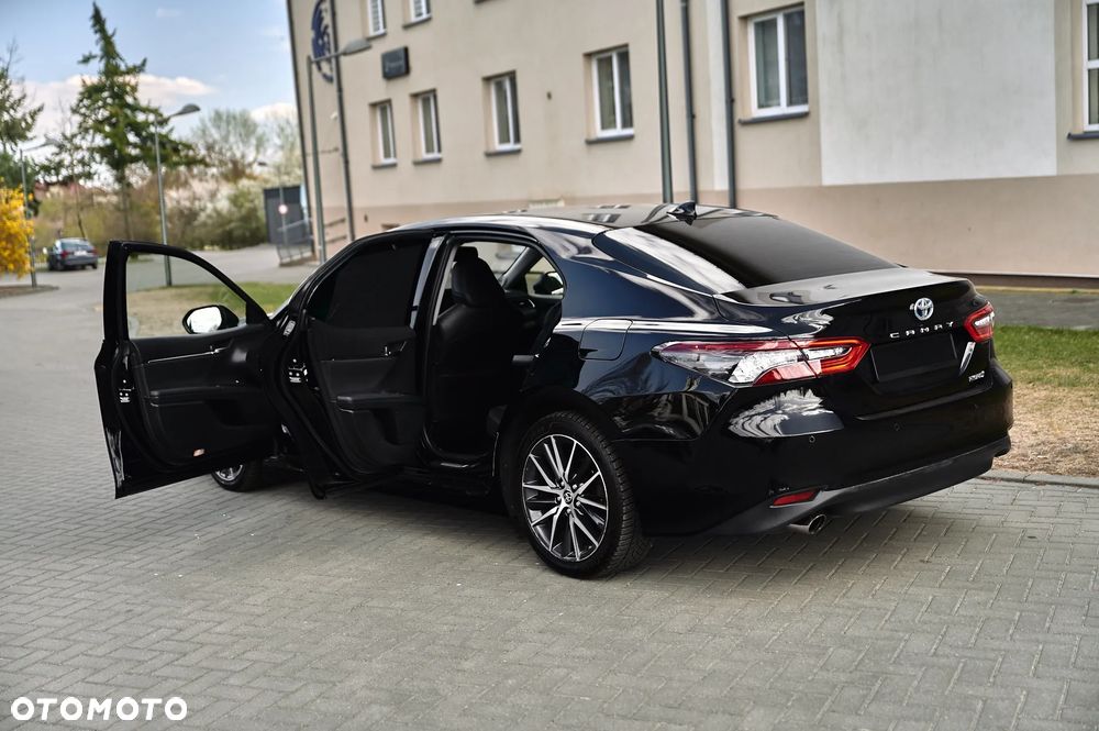 Toyota Camry 2.5 Hybrid Executive CVT - 28