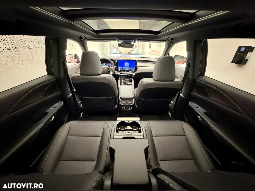 Lexus Seria RX 450h+ E-Four PHEV Executive - 34