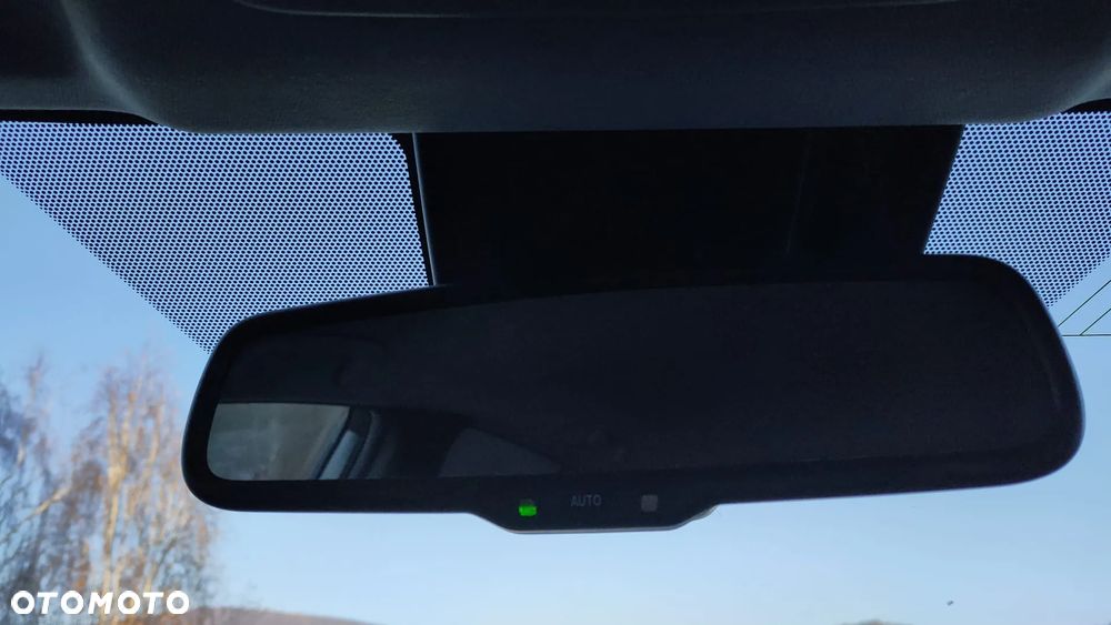 Toyota Prius 1.8 Hybrid Executive - 17