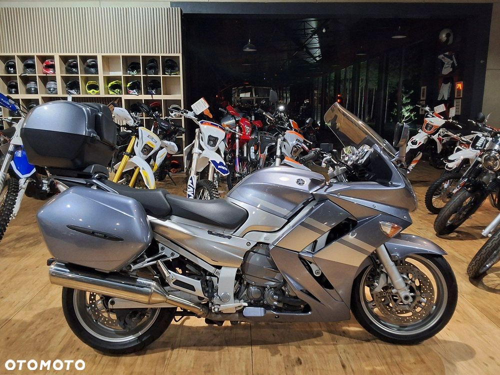 Yamaha FJR - 14