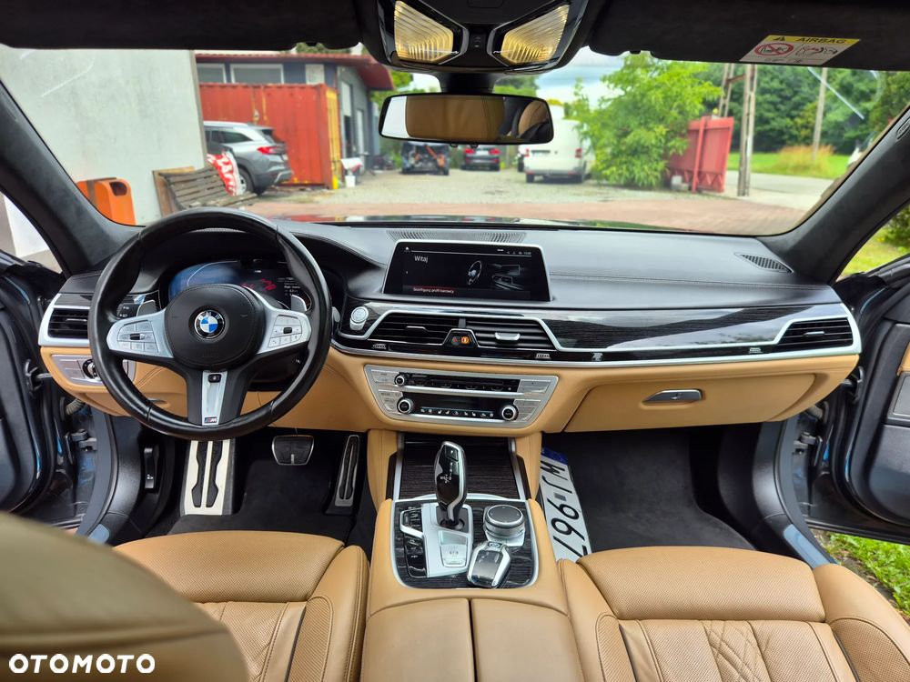 BMW Seria 7 740d xDrive mHEV sport - 24