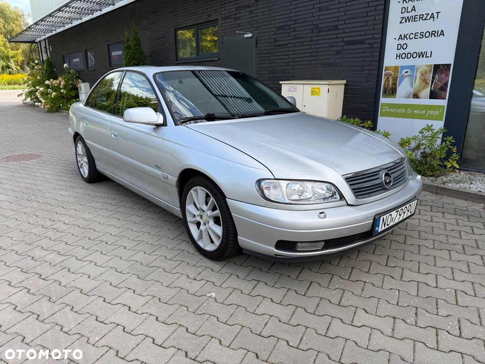 Opel Omega 2.2 Elegance - 9