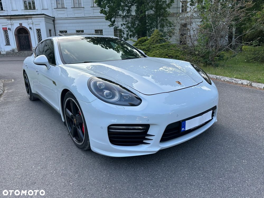 Porsche Panamera - 15