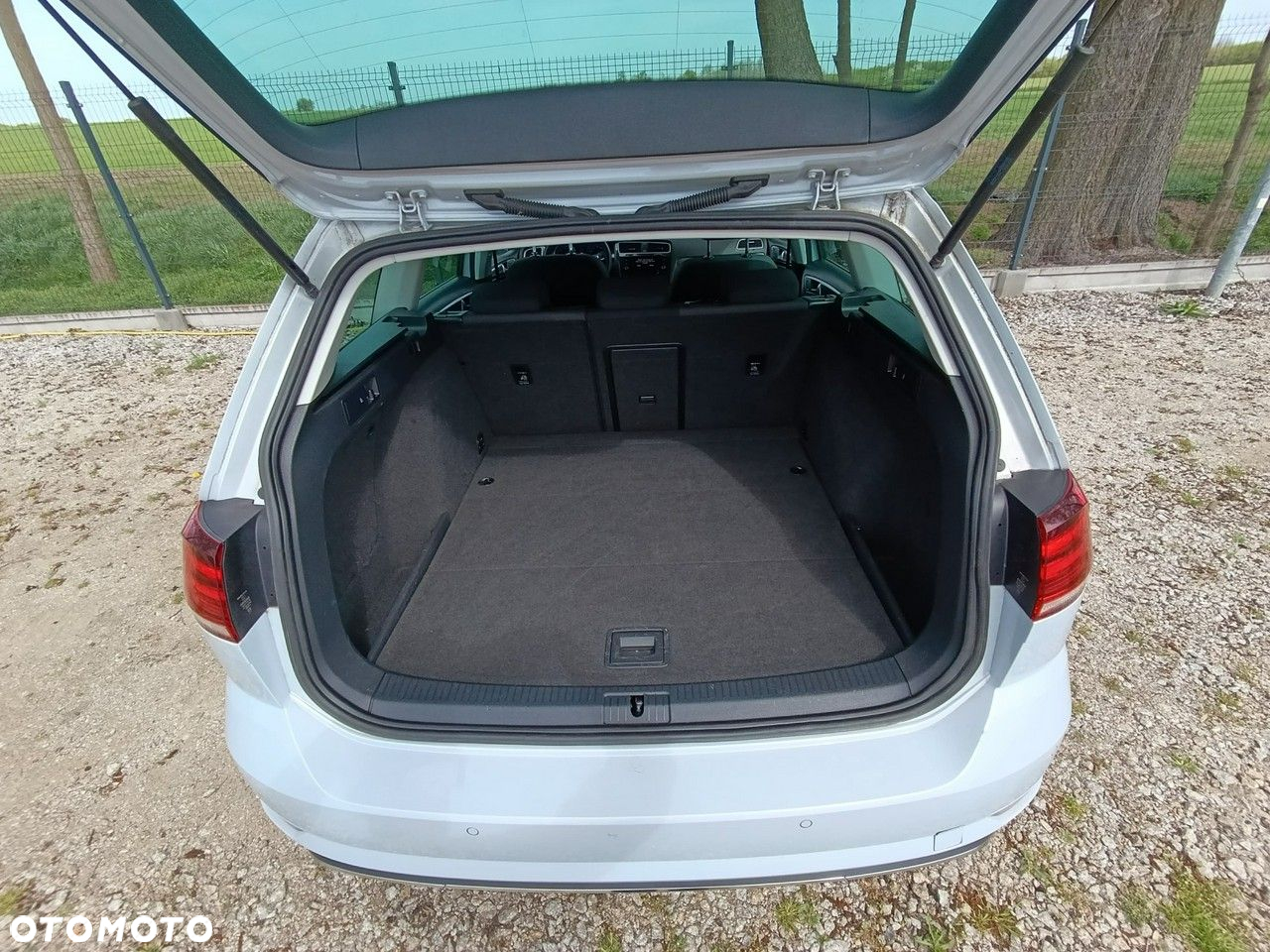 Volkswagen Golf - 13