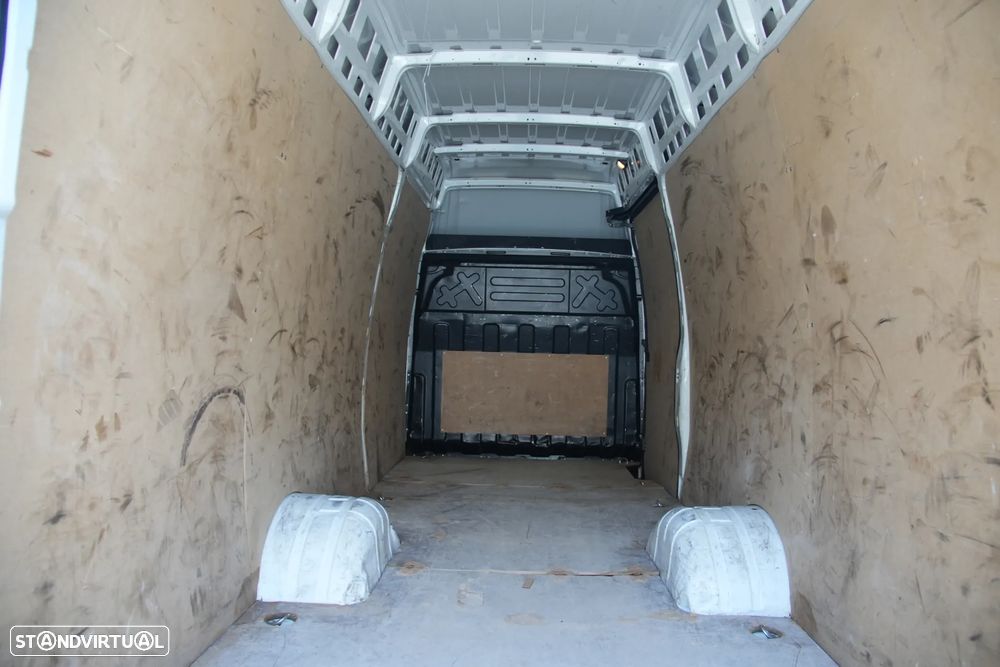Iveco Daily Longa R. Duplo 35-160 160cv - 7