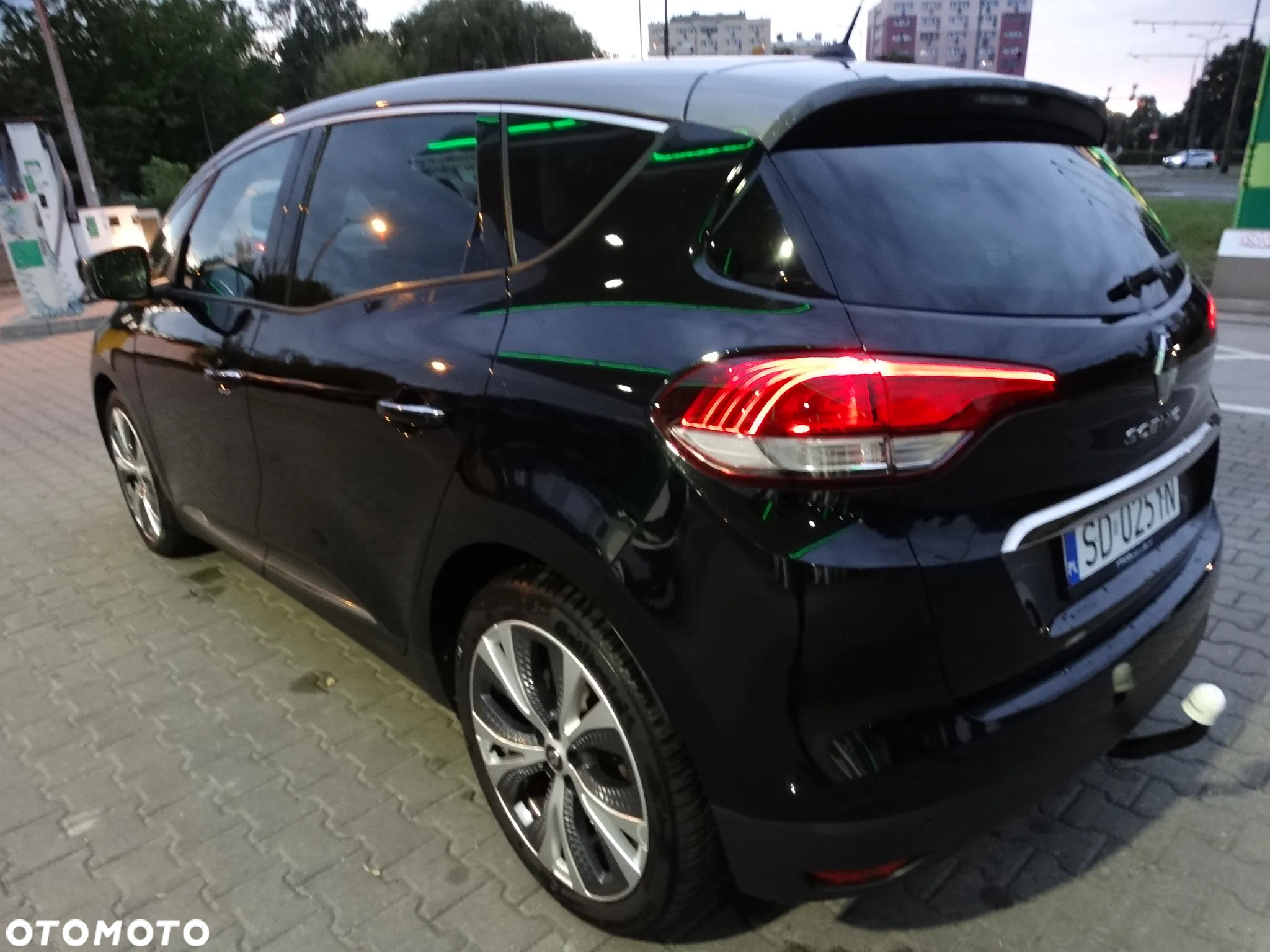 Renault Scenic dCi 110 Hybrid Assist Business - 14