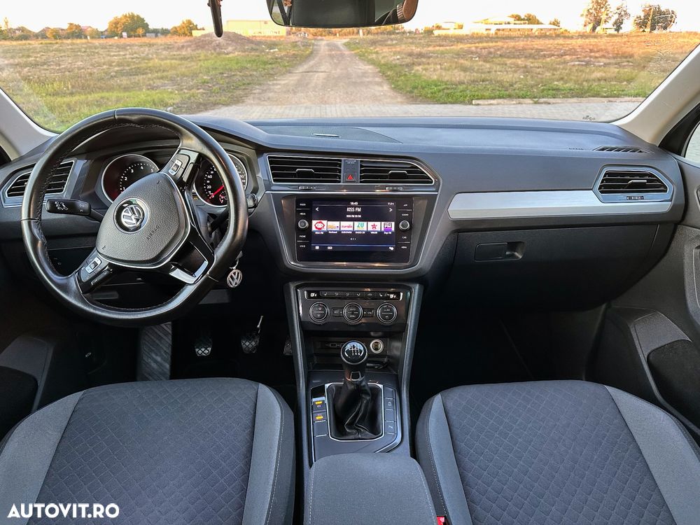 Volkswagen Tiguan 1.5 TSI ACT Comfortline - 9