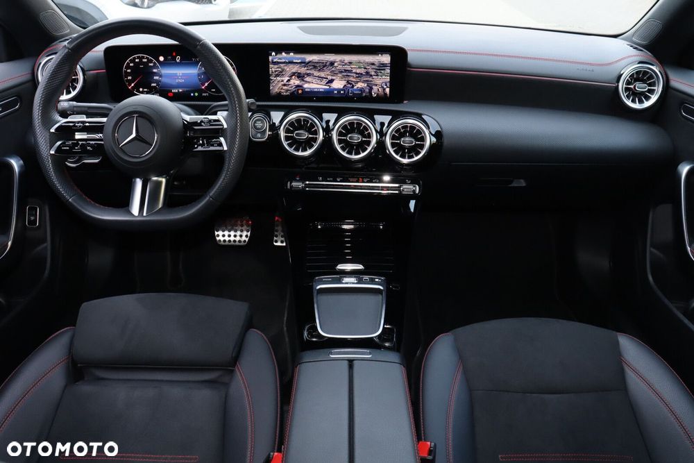 Mercedes-Benz CLA 200 mHEV AMG Line 7G-DCT - 18