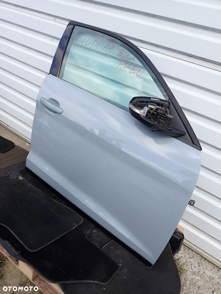 AUDI A1 82A  DRZWI PRAWE  PRZÓD - 3