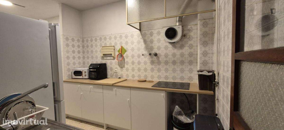 Quarto - localizado em Guimaraes - Grande imagem: 3/11