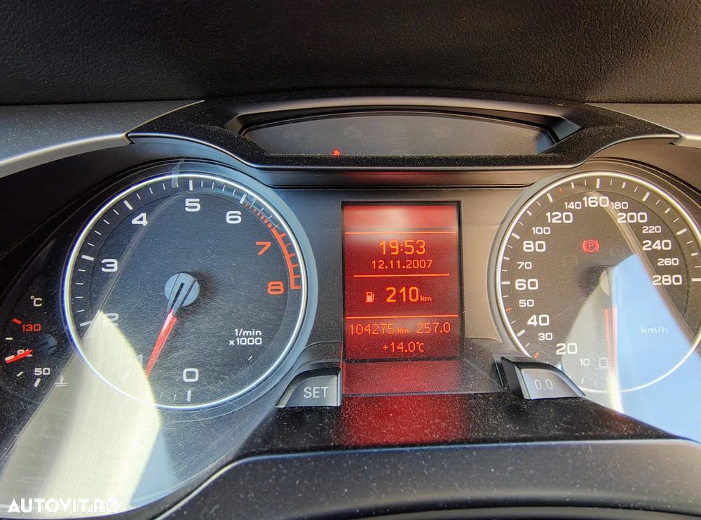 Audi A4 1.8 TFSI Ambiente - 8