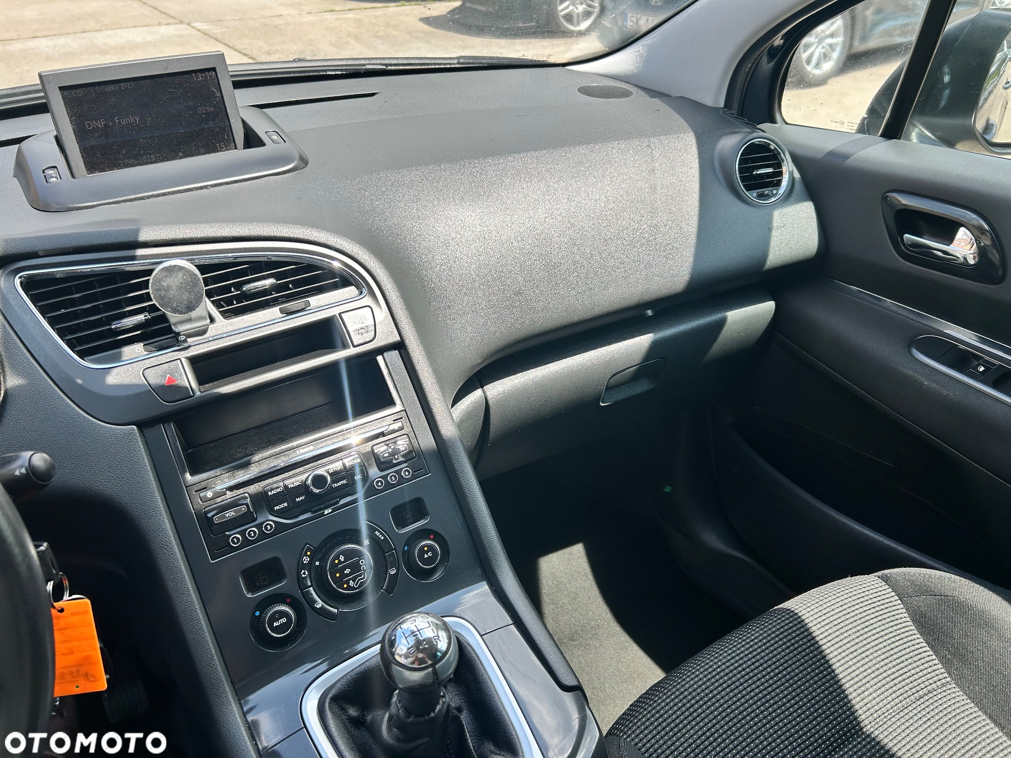 Peugeot 5008 1.6 Access 7os - 10