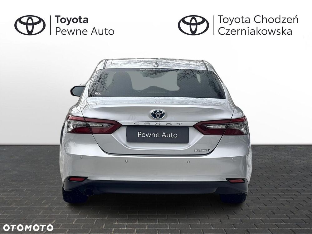 Toyota Camry 2.5 Hybrid Executive CVT - 6