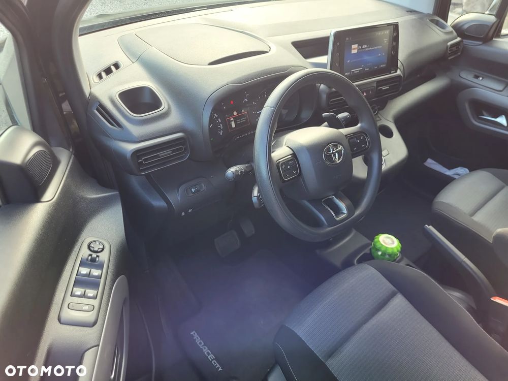 Toyota Proace City Verso Long 1.5 D-4D Business - 5