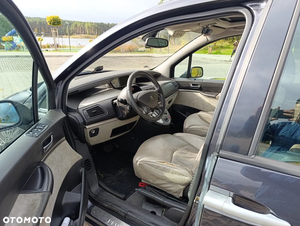 Peugeot 807 2.0 HDi SR - 8