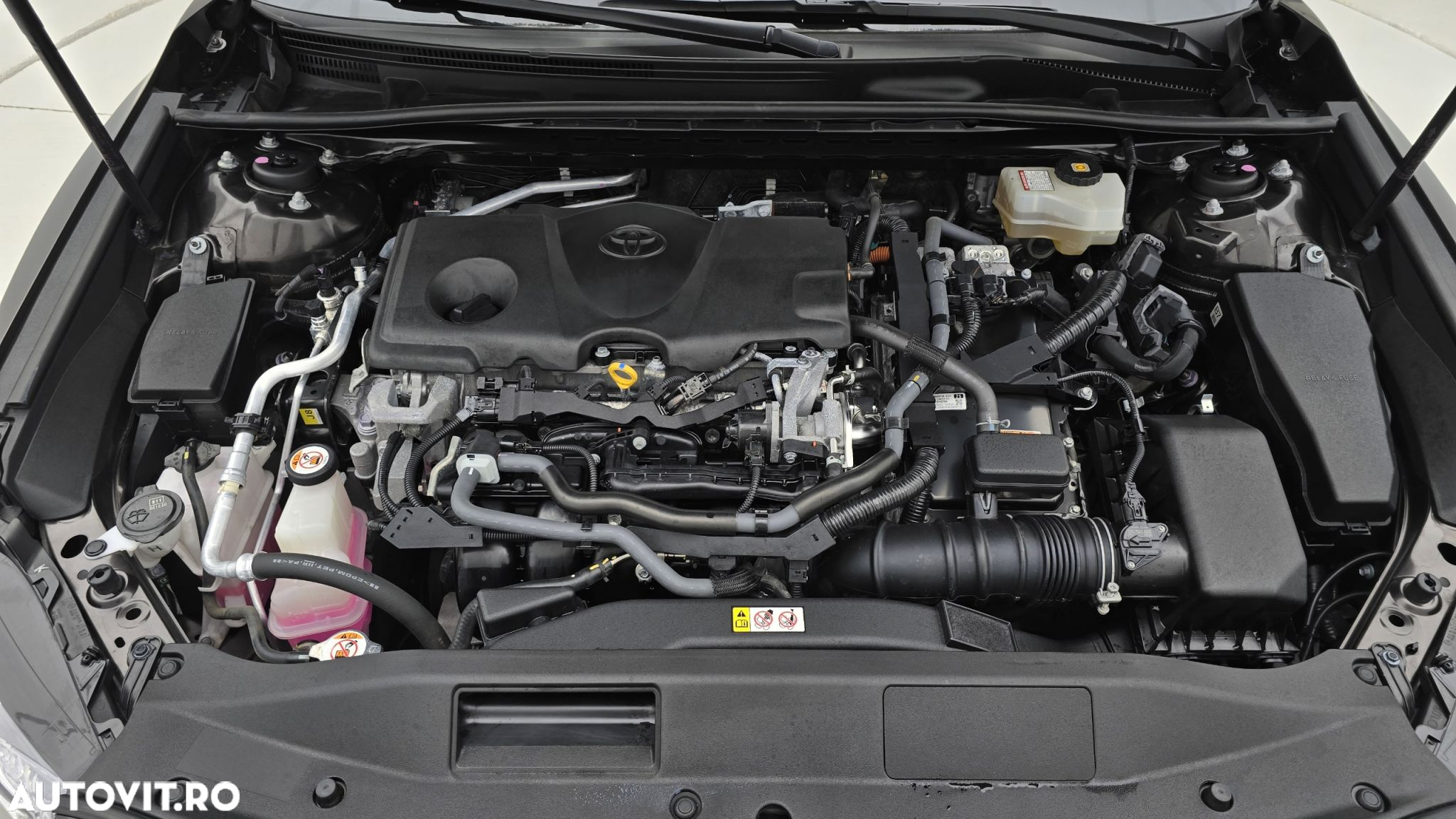 Toyota Camry - 24