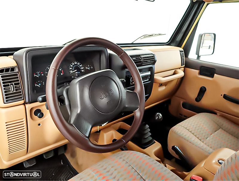 Jeep Wrangler 2.5 Sport Hard Top - 16