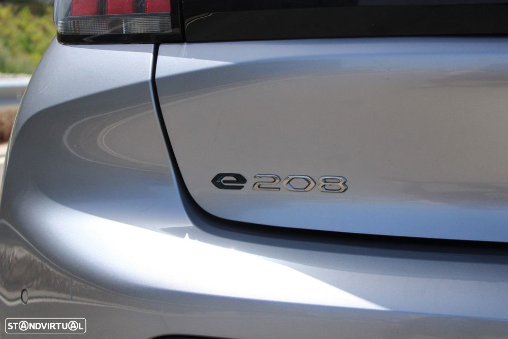Peugeot e-208 50 kWh Allure - 19