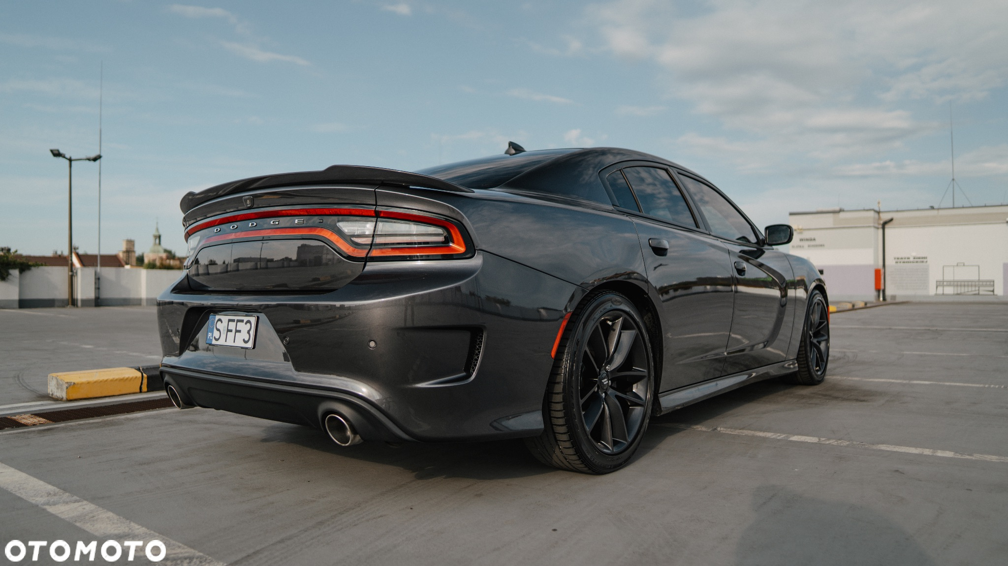 Dodge Charger 5.7 R/T - 4