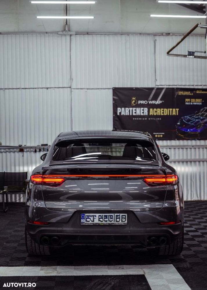 Porsche Cayenne Coupe - 6