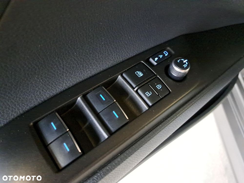 Toyota Camry 2.5 Hybrid Prestige CVT - 37
