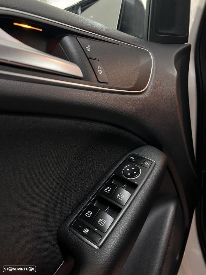 Mercedes-Benz B 220 CDi AMG Line - 4