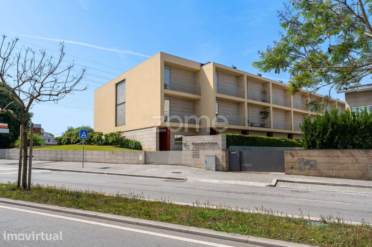 Moradia T4 com terraço no Centro da Maia - Grande imagem: 4/60