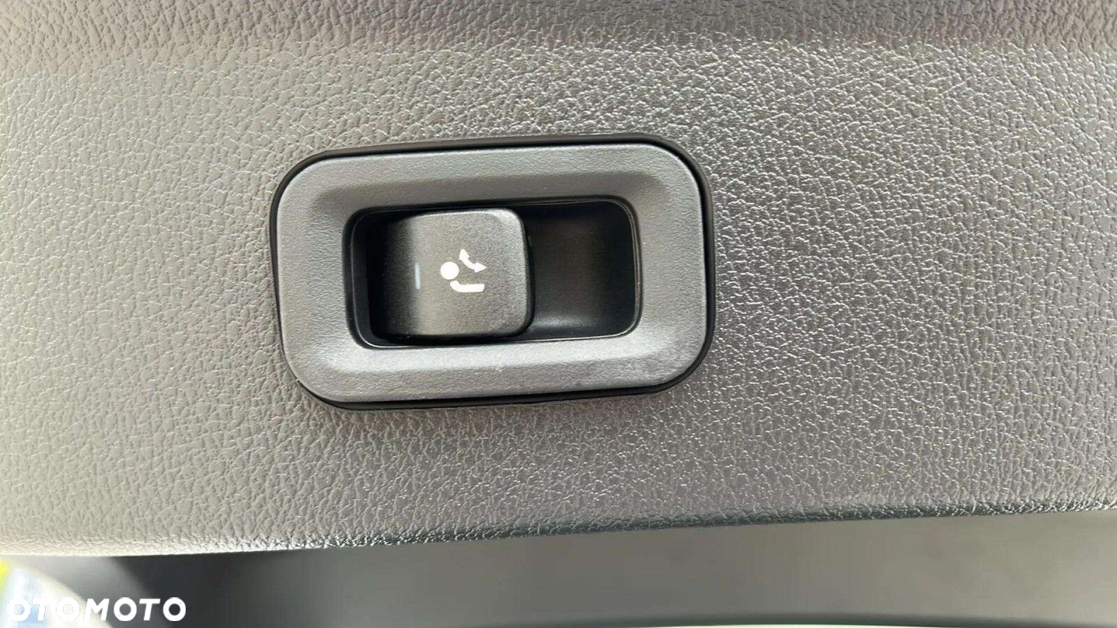 Mercedes-Benz GLE - 25